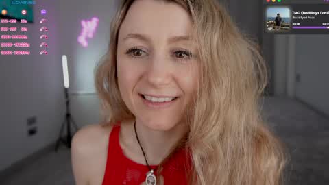 Snapshot of milanacamgirl chatting on March 28, 4:17 pm Milana online show from March 28, 4:17 pm