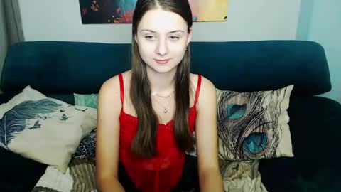 Snapshot of milanaroz chatting on December 14, 5:14 pm milanaroz online show from December 14, 5:14 pm