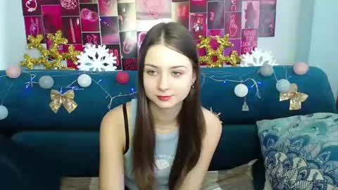Snapshot of milanaroz chatting on December 27, 9:28 am milanaroz online show from December 27, 9:28 am