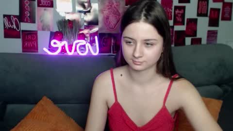 milanaroz online show from November 30, 6:01 pm