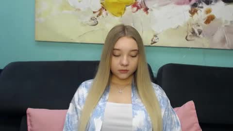 Snapshot of milanasii chatting on March 14, 5:57 am Milana online show from March 14, 5:57 am