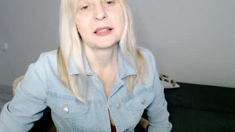 Milena online show from February 6, 7:56 am