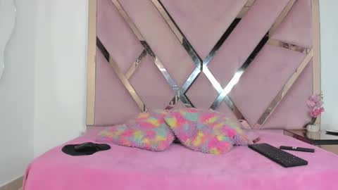 milanx2 online show from October 25, 6:35 pm