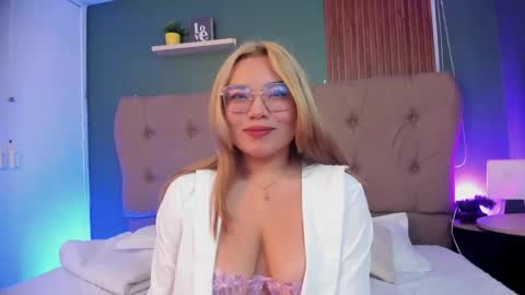 milanii  online show from June 10, 11:20 am