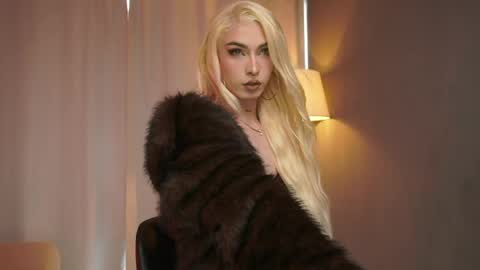 MILAN SANTANA online show from May 13, 9:00 pm
