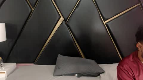 Snapshot of milanzaire chatting on October 2, 11:34 pm milanzaire online show from October 2, 11:34 pm