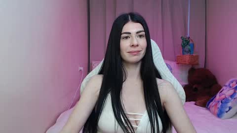 Snapshot of milasecretsss chatting on April 5, 7:00 pm milasecretsss online show from April 5, 7:00 pm