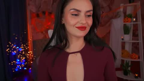 Snapshot of milashalovely chatting on October 29, 2:19 pm Milasha online show from October 29, 2:19 pm