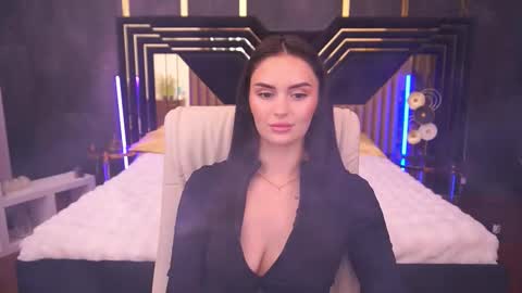 Snapshot of milashalovely chatting on November 6, 2:29 pm Milasha online show from November 6, 2:29 pm