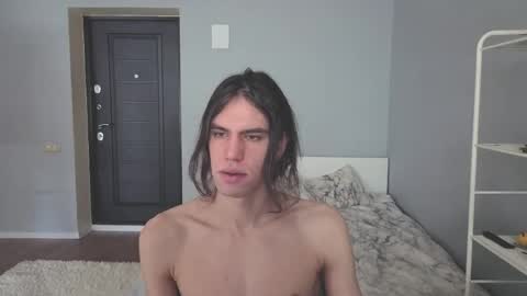 Snapshot of milaslovv chatting on March 20, 9:58 am Mila online show from March 20, 9:58 am