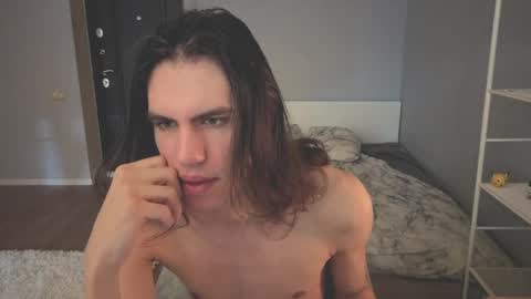 Snapshot of milaslovv chatting on March 31, 10:37 am Mila online show from March 31, 10:37 am