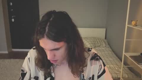 Snapshot of milaslovv chatting on May 18, 4:02 pm Mila online show from May 18, 4:02 pm
