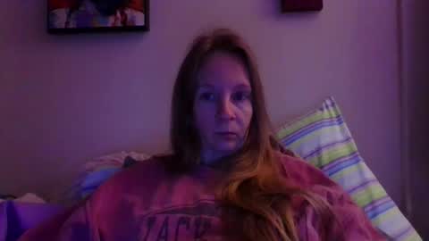 Snapshot of milastoned chatting on April 8, 1:00 pm Mila online show from April 8, 1:00 pm