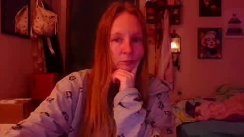 Snapshot of milastoned chatting on April 14, 2:56 pm Mila online show from April 14, 2:56 pm