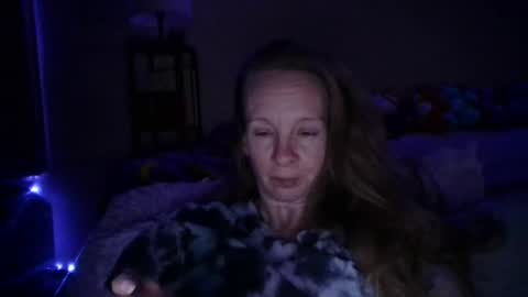 Snapshot of milastoned chatting on April 17, 4:15 am Mila online show from April 17, 4:15 am