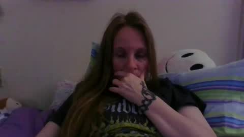 Snapshot of milastoned chatting on April 18, 7:58 pm Mila online show from April 18, 7:58 pm