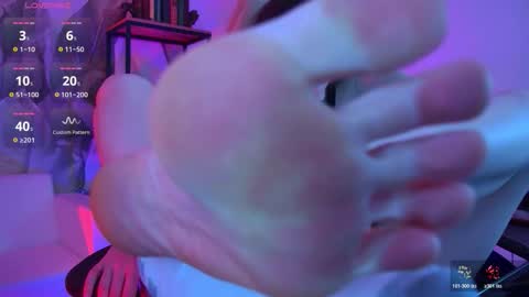 Snapshot of milastoyne chatting on February 13, 7:48 am milastoyne online show from February 13, 7:48 am