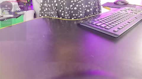 Snapshot of milastoyne chatting on February 22, 7:51 am milastoyne online show from February 22, 7:51 am