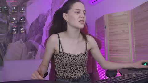 milastoyne online show from May 21, 8:54 am