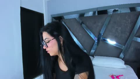 Milawink online show from June 11, 7:34 pm