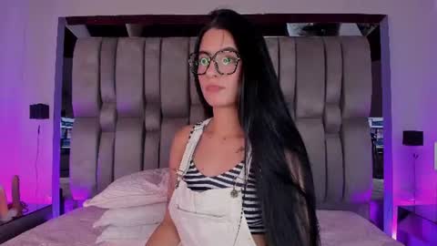 Milawink online show from July 30, 7:46 pm