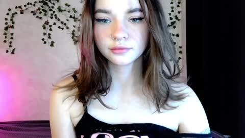 Mila 3 online show from December 19, 2:13 pm