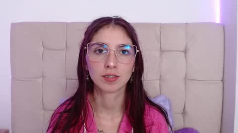 Ana online show from December 3, 11:02 pm