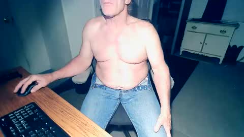 Milehi1958 online show from March 23, 11:09 pm