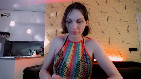 Milena Hardy online show from December 6, 8:15 am