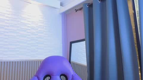 Snapshot of milena_lawson chatting on July 23, 1:09 pm milena_lawson online show from July 23, 1:09 pm