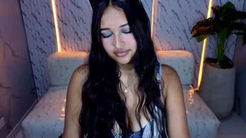 Snapshot of milenka_tx chatting on March 17, 7:39 pm milenka_tx online show from March 17, 7:39 pm