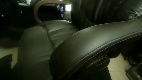 miles_mayhem_667 online show from March 16, 9:35 am