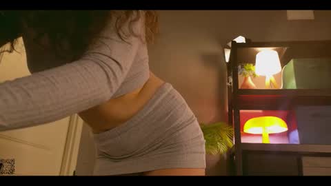 Snapshot of miley_smile chatting on September 29, 5:34 am Miley online show from September 29, 5:34 am