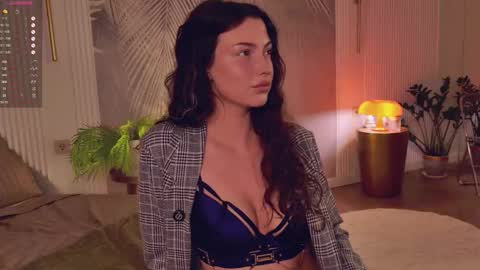 Snapshot of miley_smile chatting on November 25, 5:51 am Miley online show from November 25, 5:51 am