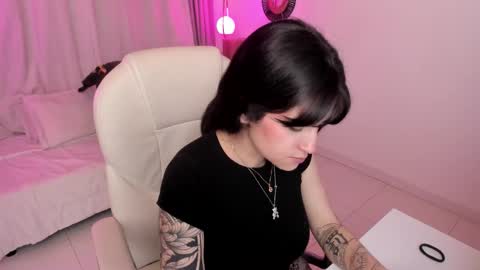  IEY EY  online show from October 16, 4:35 am