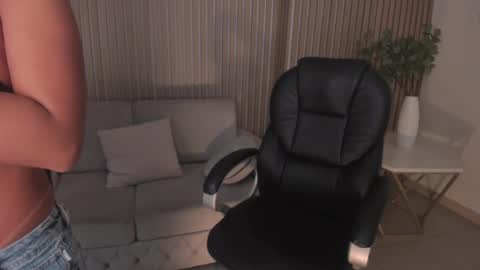 Miley Cruz  IG miley model23 online show from February 19, 9:39 am