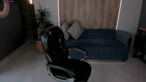 Miley Cruz  IG miley model23 online show from September 13, 7:24 pm