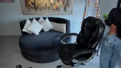 Miley Cruz  IG miley model23 online show from October 29, 8:54 pm