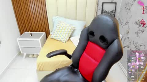 MILEY online show from September 27, 7:19 pm