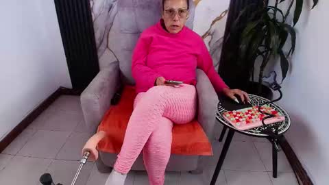 Milf Brend online show from March 15, 6:25 pm