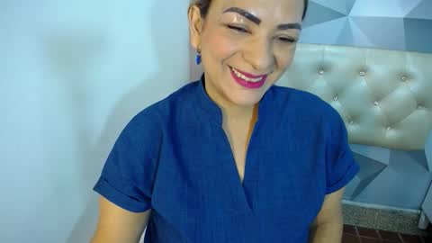 milf_hugeboobs online show from December 22, 10:56 am