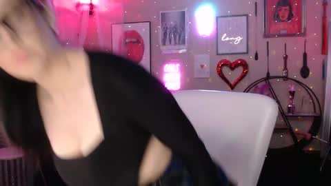 Snapshot of milf_lacey chatting on February 16, 3:58 am Milf Lacey online show from February 16, 3:58 am