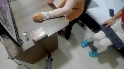 Snapshot of milf_march chatting on March 24, 3:22 am milf_march online show from March 24, 3:22 am