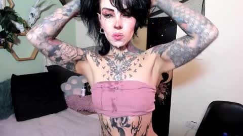 Snapshot of milf_onlyseduction chatting on October 15, 1:44 pm Isabella online show from October 15, 1:44 pm