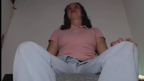 Snapshot of milf_valeria chatting on February 16, 4:14 pm Valeria online show from February 16, 4:14 pm