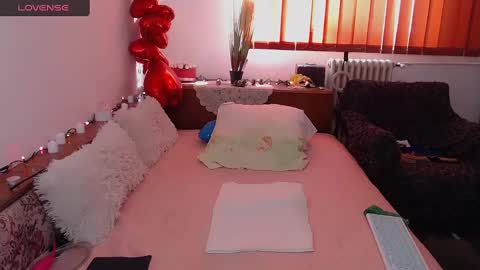 milfdolores online show from January 29, 9:33 am