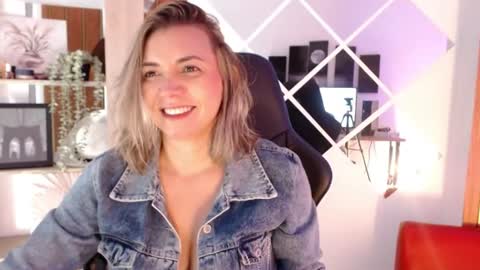 Sara  online show from July 12, 11:12 am