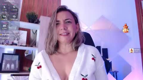 Sara  online show from July 18, 11:03 am