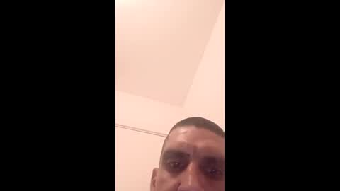 milhouse536559 online show from April 1, 7:00 pm