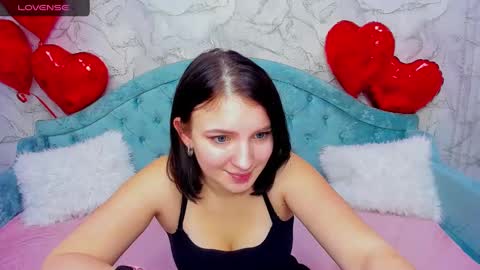 milinafox online show from February 11, 10:59 am